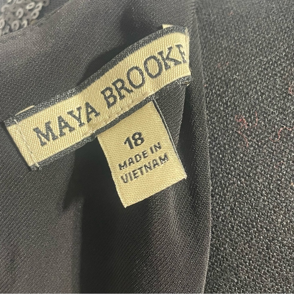 Maya Brooke Formal Evening Gown Dress. Size 18. NEW. Asymmetrical. Elegant. - Picture 7 of 16